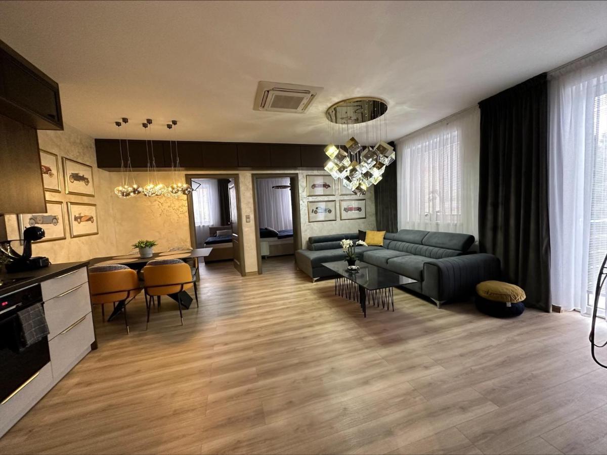 Apartmán Maťko Levice Esterno foto